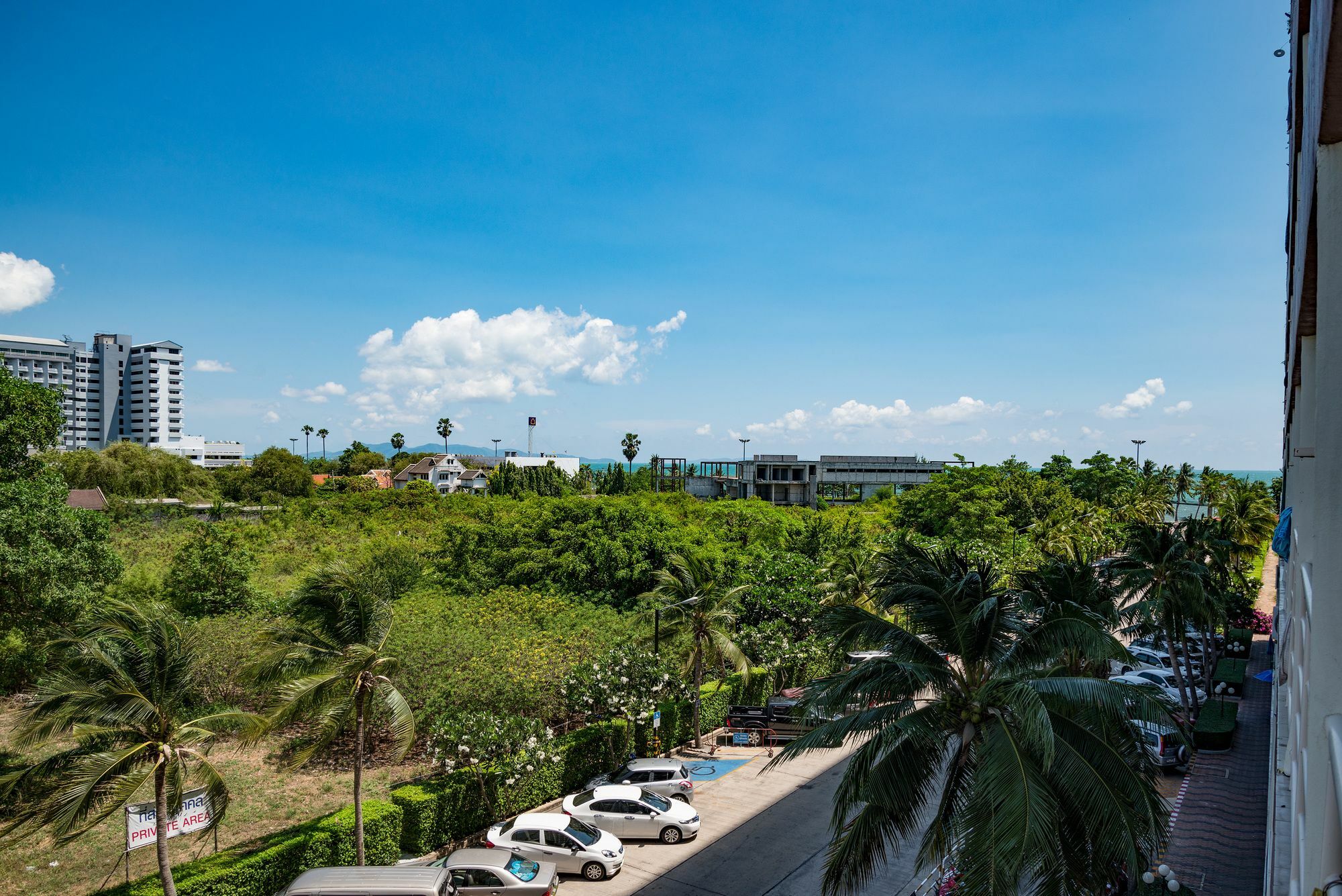 Jomtien Beach Condominium S2 ภายนอก รูปภาพ